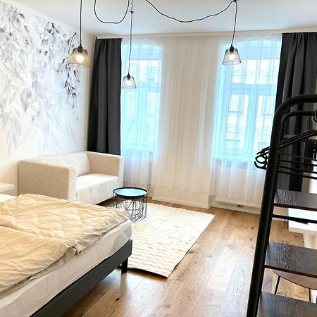 Traumhafte Wohnung Fuer 2, Walk In Dusche, Extra Kueche, Nespresso, Zentral Wien Exteriör bild